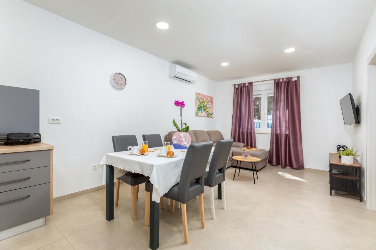 Apartment Lorilu Пула Екстериор снимка